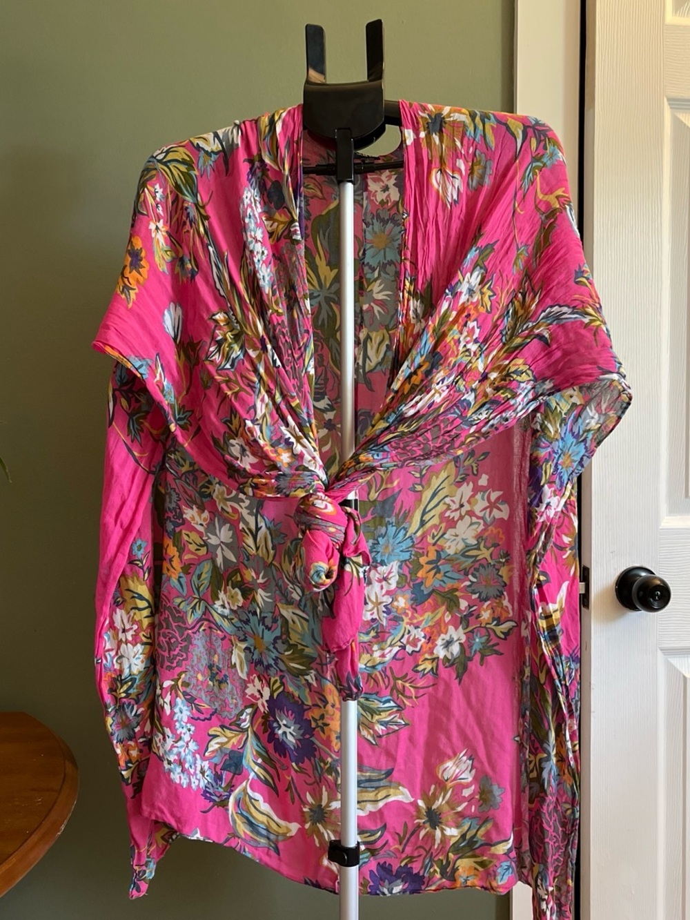 Saachi Floral Pink Beach Cover-Up Wrap Shawl OS